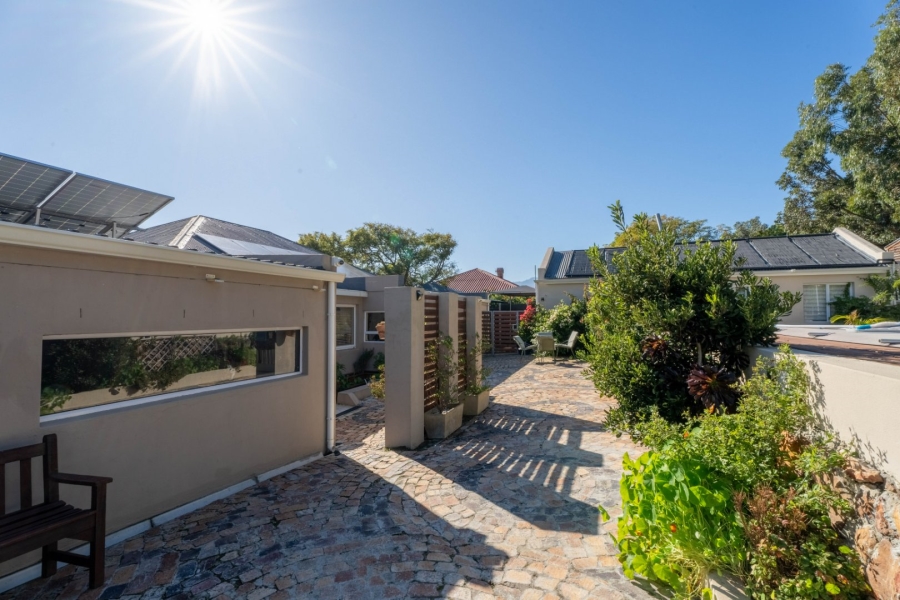 3 Bedroom Property for Sale in Mountainside Western Cape